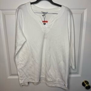 Orvis NWT White Women's 3/4 Sleeve V Neck Top 100% Cotton, Size Medium